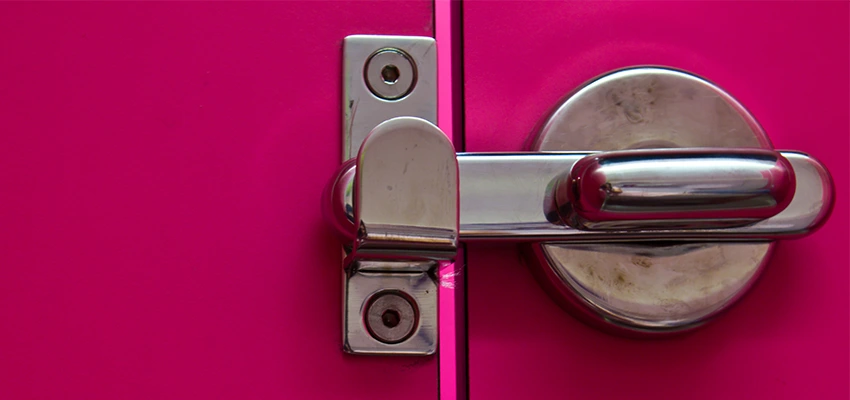 Childproof Gate Lock in Cherryland, California